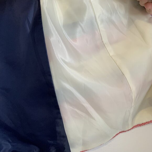 Tahari Women Tweed Stripe Long Blazer Size 6P Prtiotic Old Money Mid Length - Picture 7 of 10